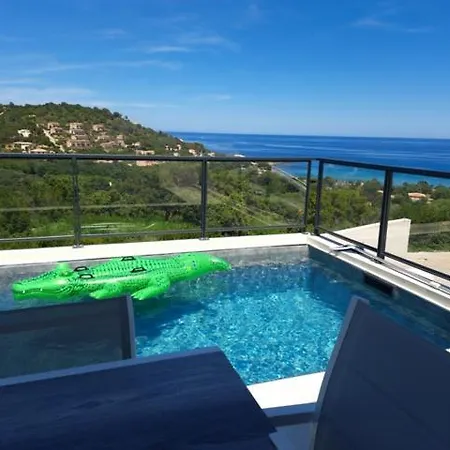 With Private Pool, Sea View, 800 M From In Tarco Casa de Férias Conca
