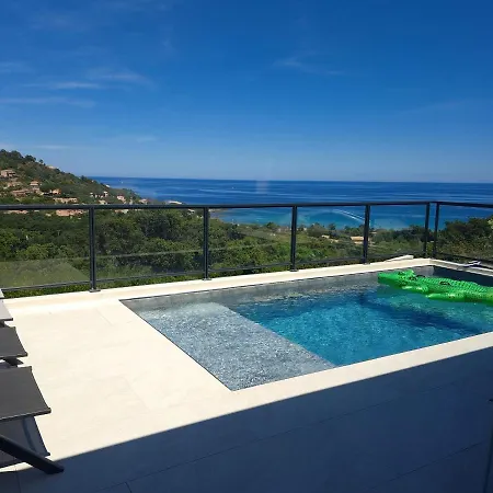 Hébergement de vacances With Private Pool, Sea View, 800 M From In Tarco *