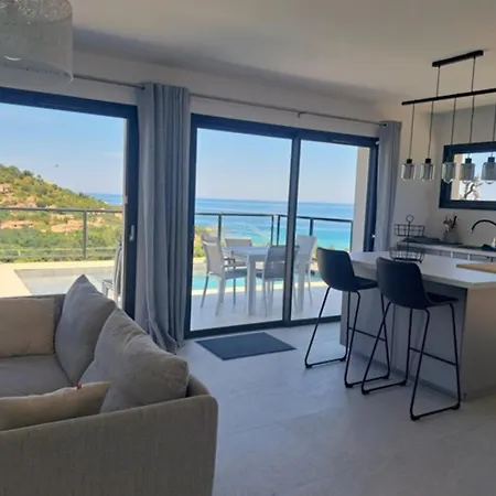 Hébergement de vacances With Private Pool, Sea View, 800 M From In Tarco *