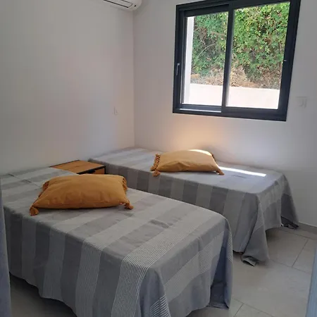 Hébergement de vacances With Private Pool, Sea View, 800 M From In Tarco Conca